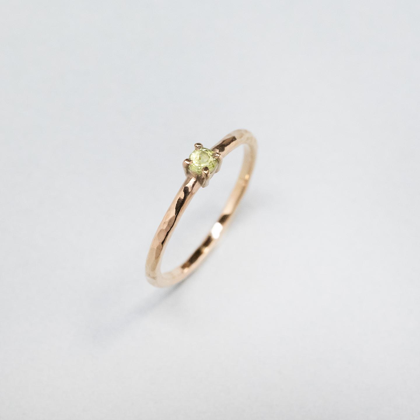 ペリドット ラウンド3mm PGPピンクゴールドプレーンリング 1.5mm幅 槌目 sv｜FA-1090 | 2枚目