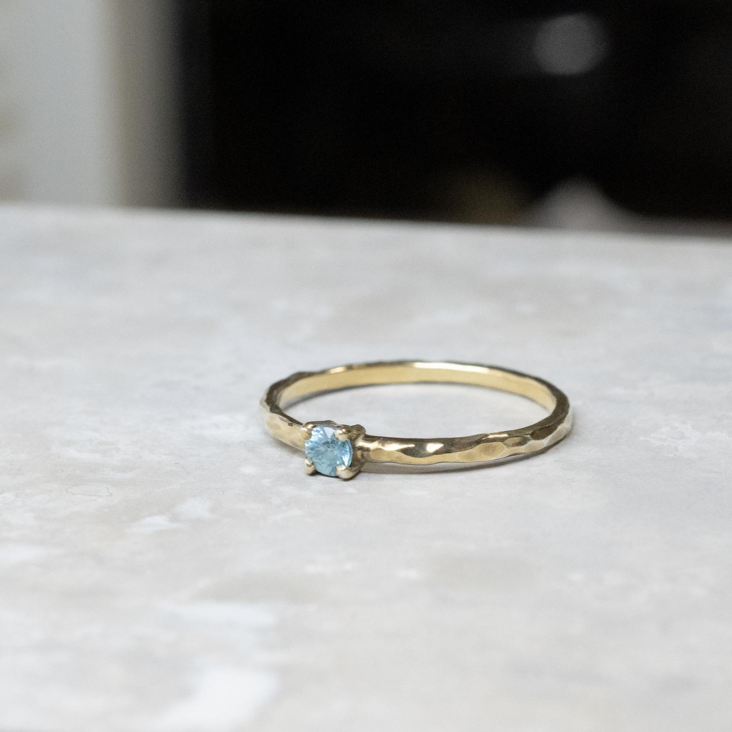 ブルージルコン ラウンド3mm K18GPゴールドプレーンリング 1.5mm幅 槌目 sv|FA-1075 | 5枚目