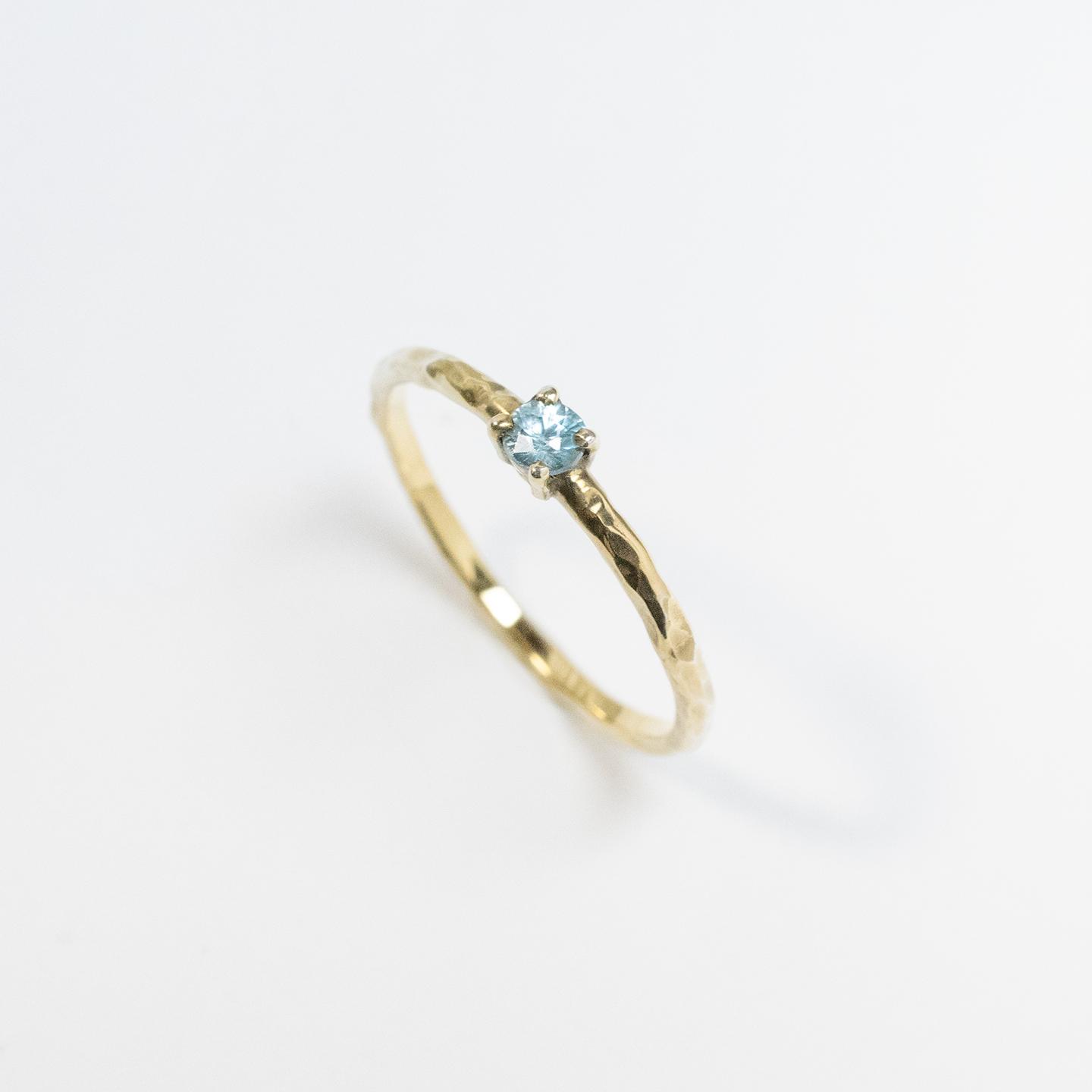 ブルージルコン ラウンド3mm K18GPゴールドプレーンリング 1.5mm幅 槌目 sv|FA-1075 | 6枚目